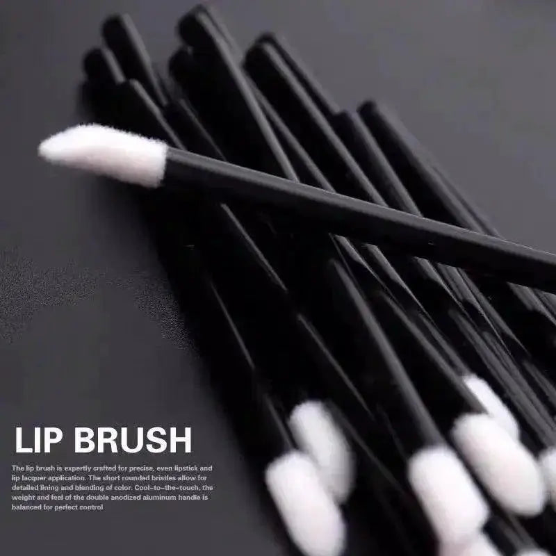 Disposable Lip And Eyelash Brushes For Pro Makeup Kit