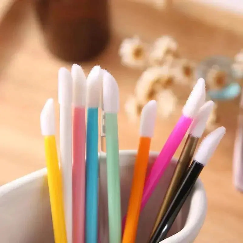 Disposable Lip and Eyelash Makeup Brushes Kit Flawless