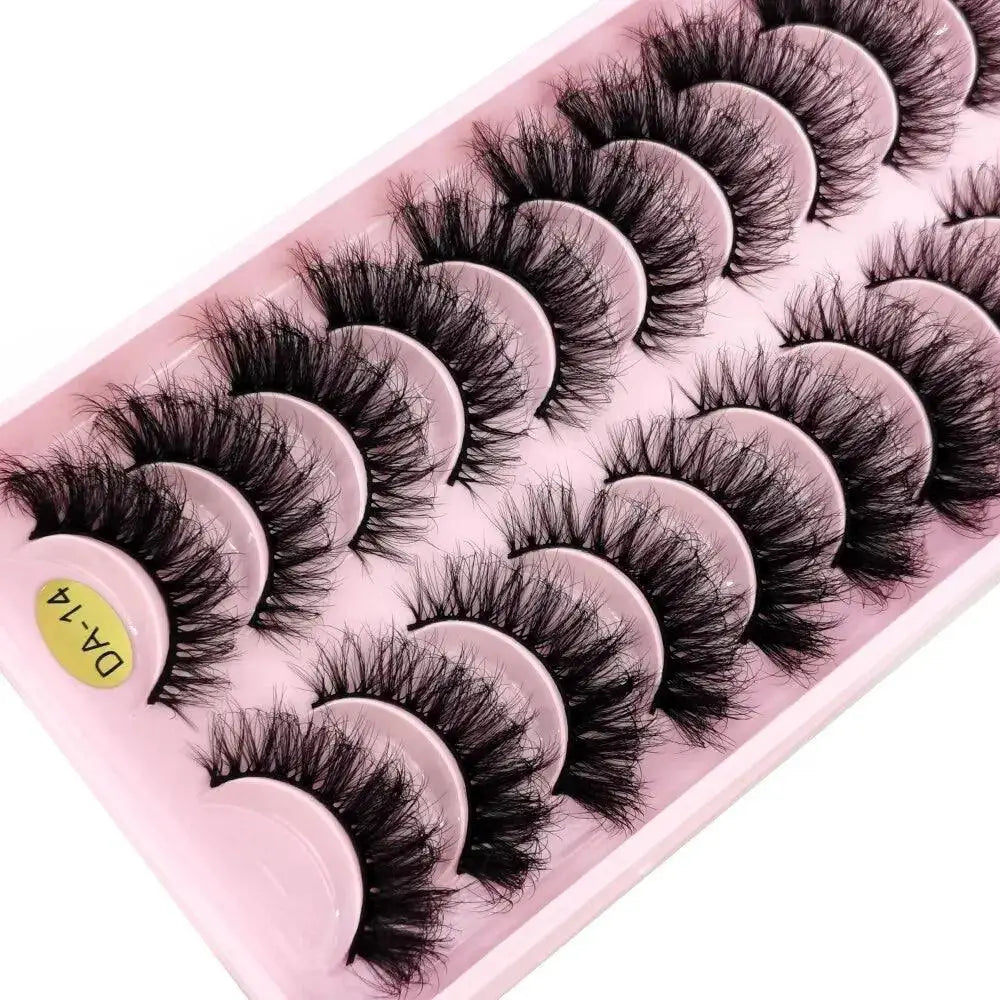 Dramatic Cat Eye Faux Mink Lashes 8D Wispy Volume Look