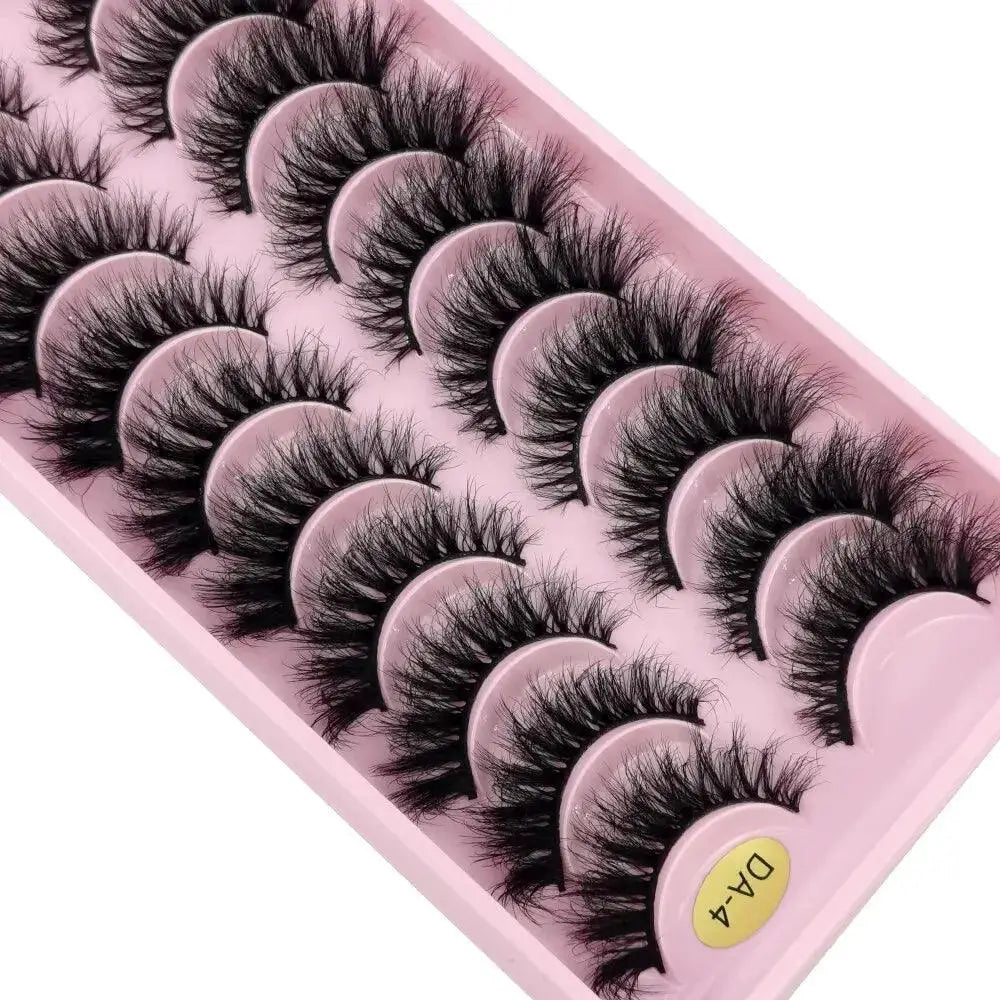Dramatic Cat Eye Faux Mink Lashes 8D Wispy Volume Look