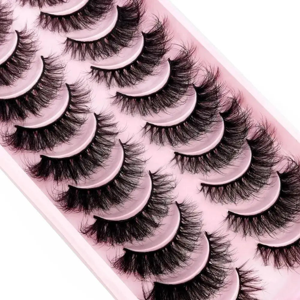 Dramatic Cat Eye Faux Mink Lashes 8D Wispy Volume Look