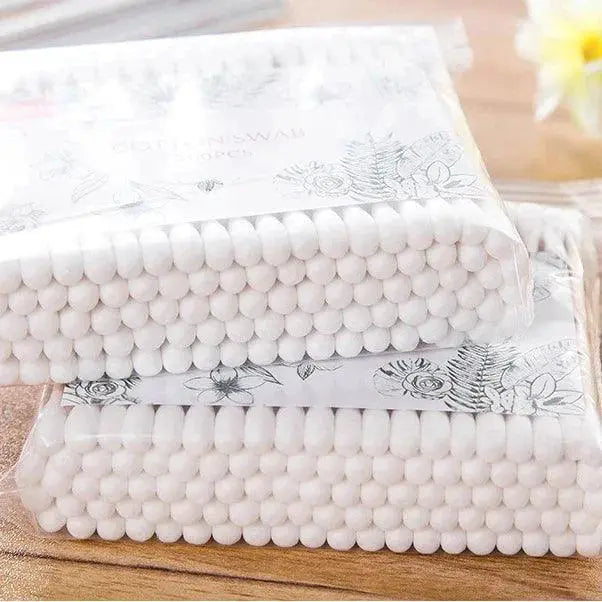 Eco - Friendly Wooden Cotton Swabs for Makeup and Crafts
