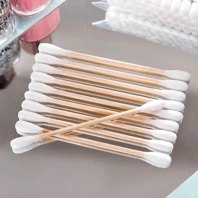 Eco - Friendly Wooden Cotton Swabs for Makeup and Crafts