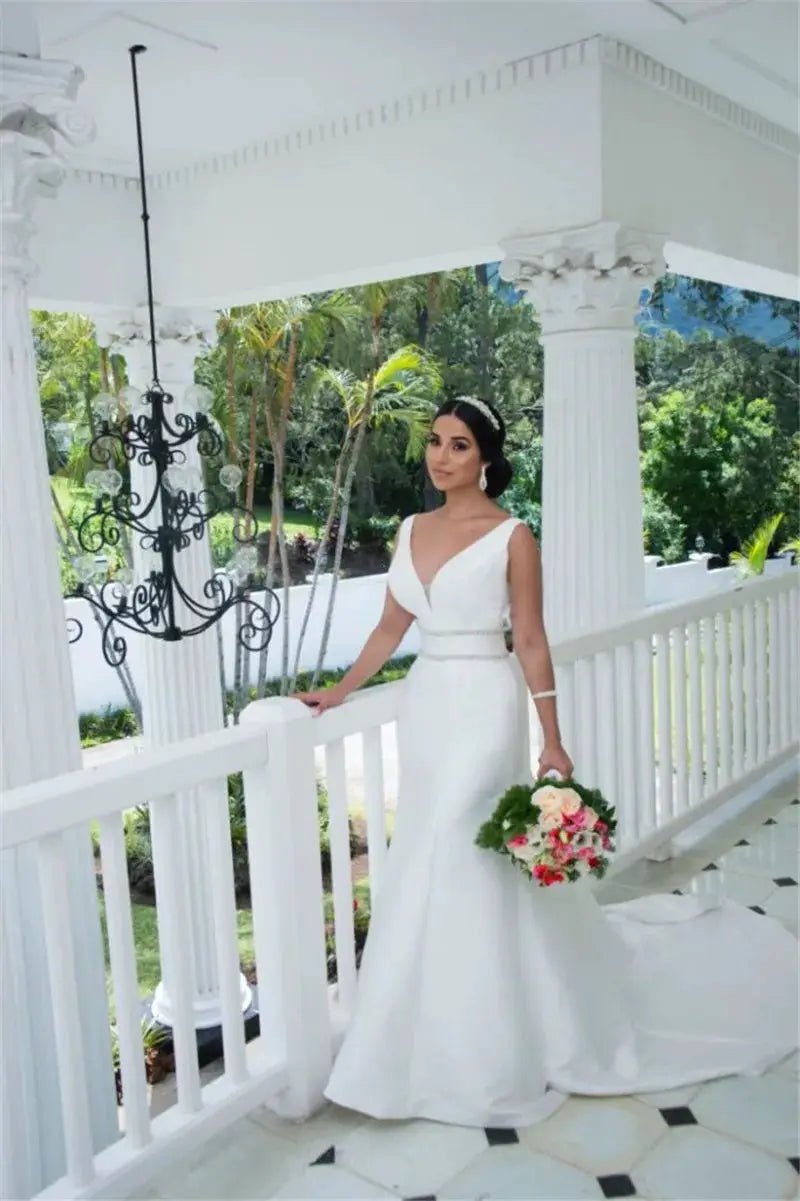 Elegant Beaded Spaghetti Strap Mermaid Bridal Dress Glam V Neck And Backless