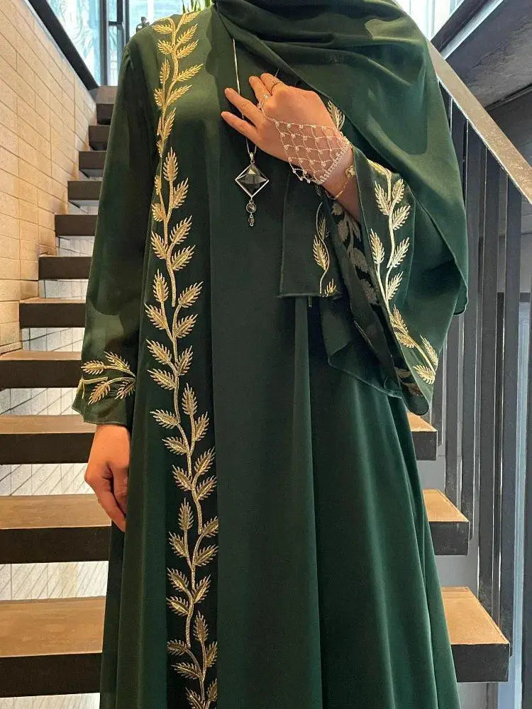 Dubai Style Abaya Dress With Exquisite Embroidery For Eid