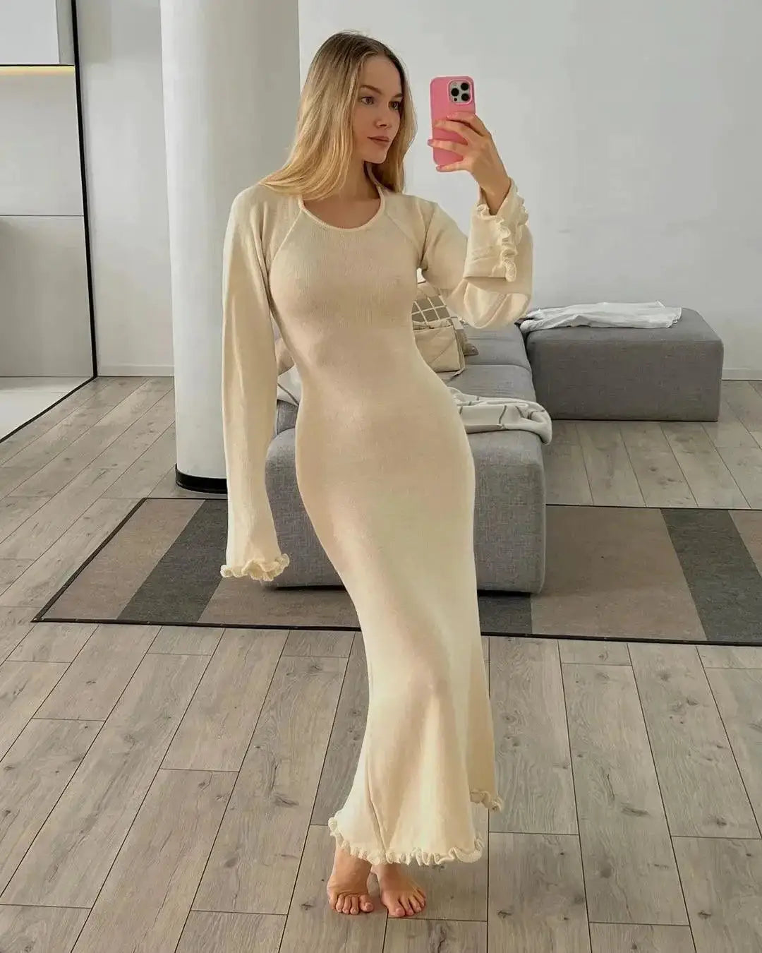Elegant Knitted Sweater Maxi Dress With Flare Sleeves
