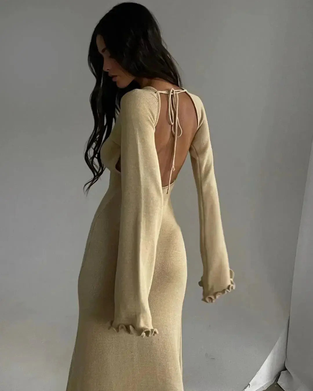 Elegant Knitted Sweater Maxi Dress With Flare Sleeves