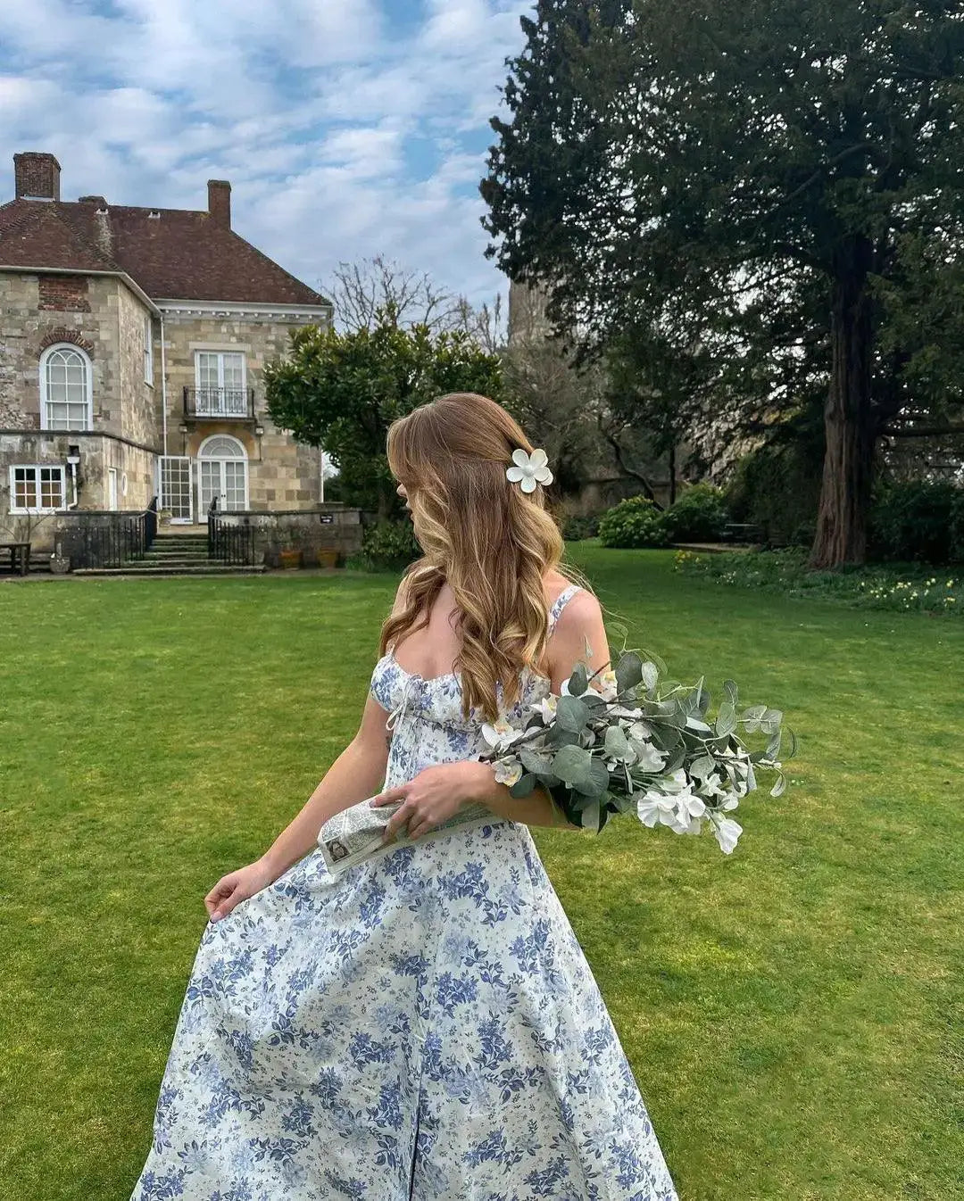 Elegant Midi Dress For Summer Style And Effortless Shine