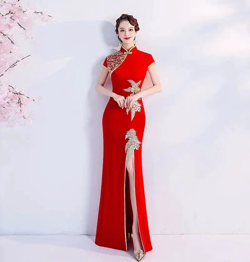 Elegant Red Cheongsam Dress Vintage Charm for Banquets