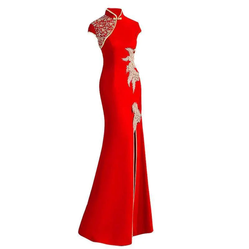 Elegant Red Cheongsam Dress Vintage Charm for Banquets