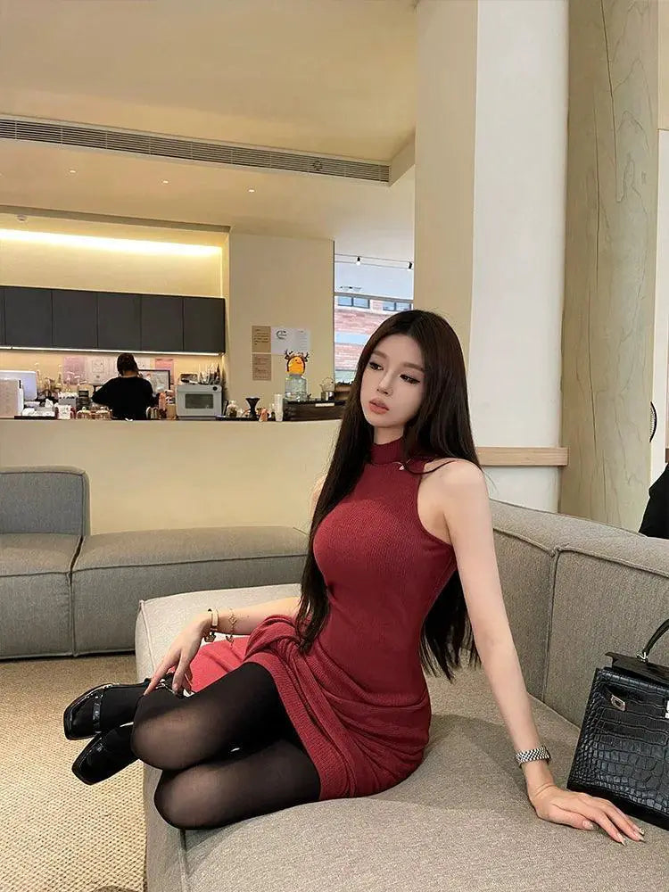 Elegant Sleeveless Slim Fit Knitwear For Womens Meetings