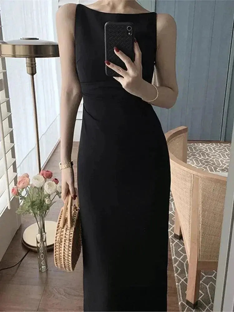 Elegant Spaghetti Strap Midi Dress for Chic Summer Fashion