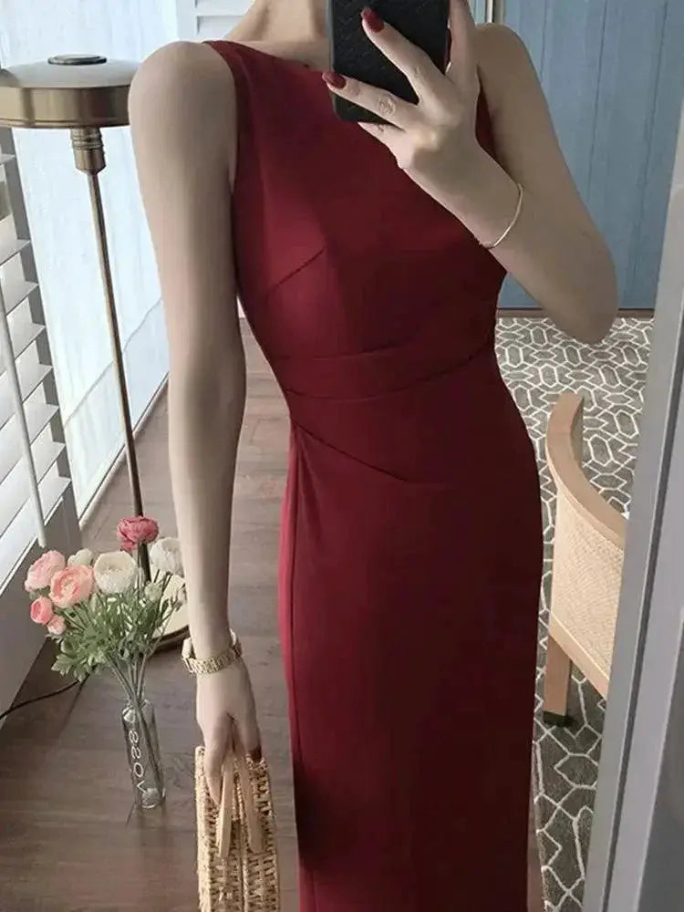 Elegant Spaghetti Strap Midi Dress for Chic Summer Fashion