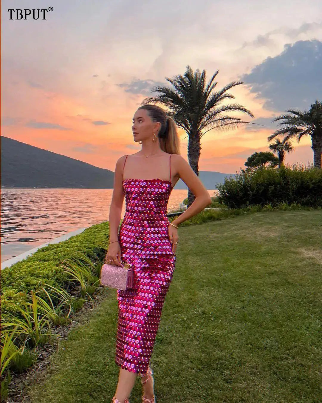 Elegant Sequin Backless Evening Gown Glamorous Dress