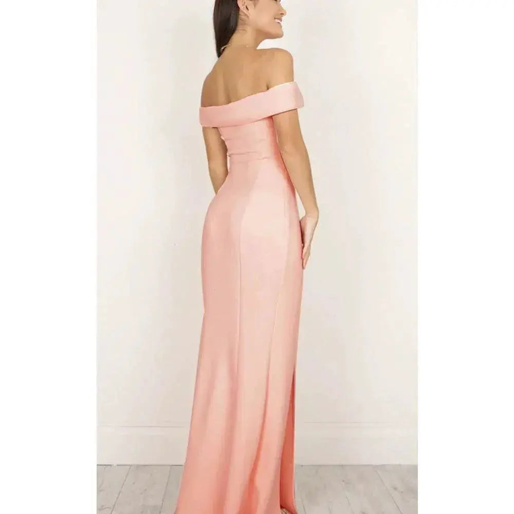 Elegant Vinylon Evening Gown Sophisticated Party Dress