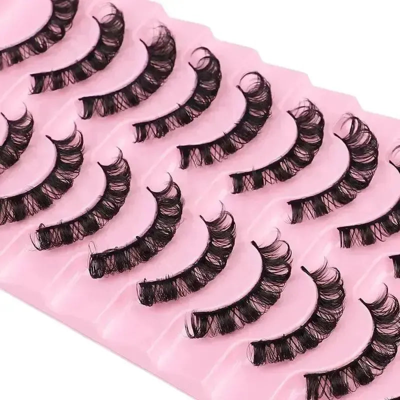 Handcrafted Russian Mink Eyelashes Set For Stunning Look — product view 1