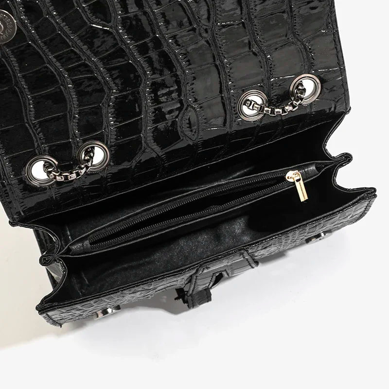 Ladies Luxury Crossbody Bag With Chain And Sequined Details In Animal Print Luxe