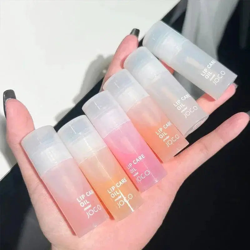 Luminous Lip Plumper With Multiple Fragrance Options