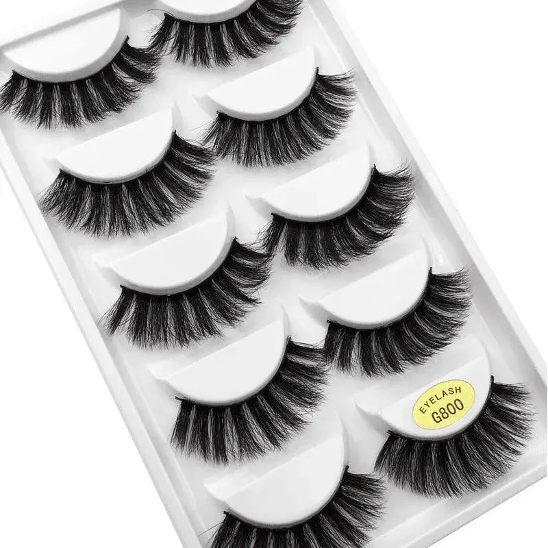 Luxe 3D Wispy Mink Eyelashes Set For Glam Eye Looks