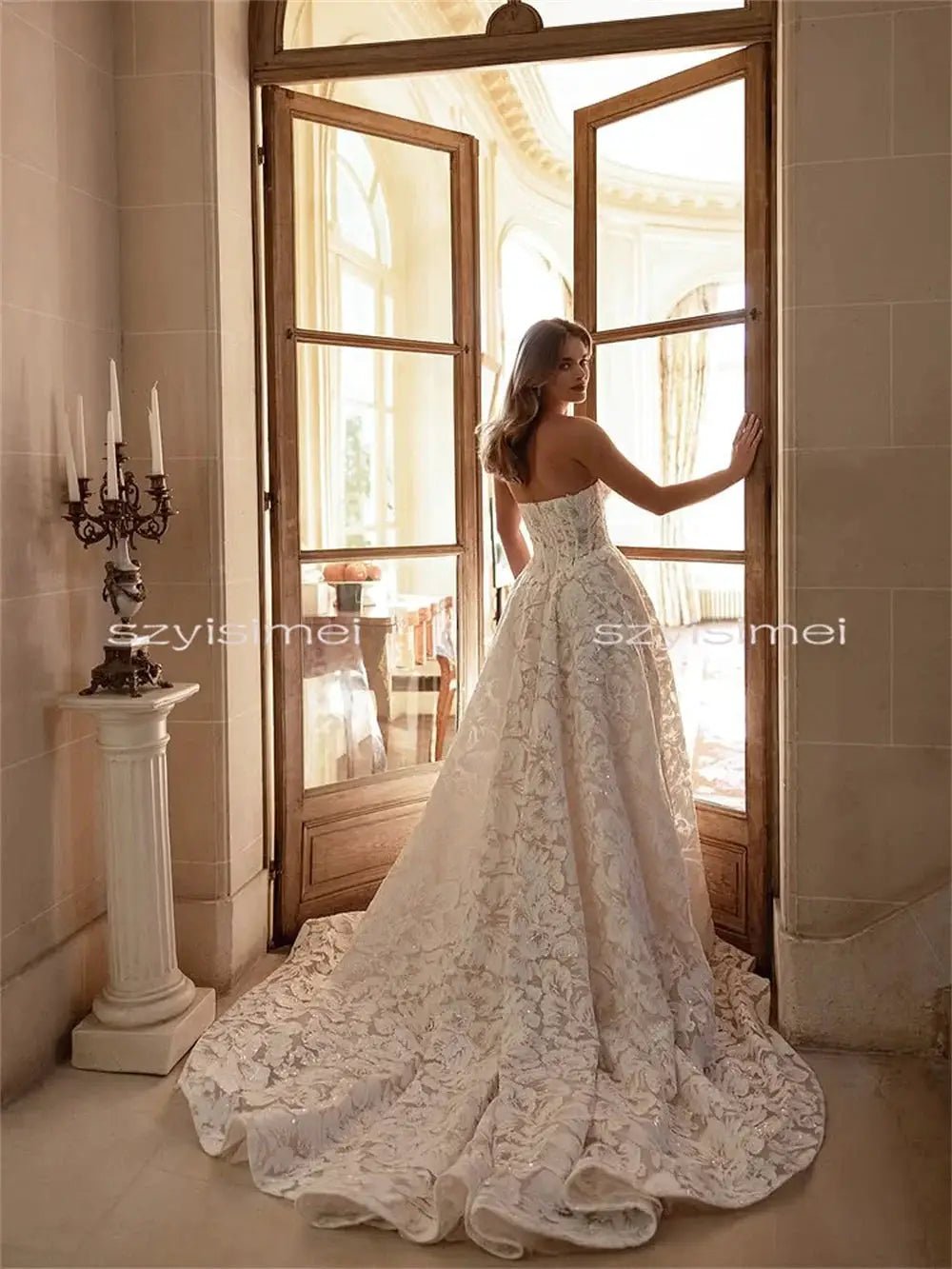 Luxury Full Lace Aline Glam Wedding Dress Backless Sleeveless Customizable Gown