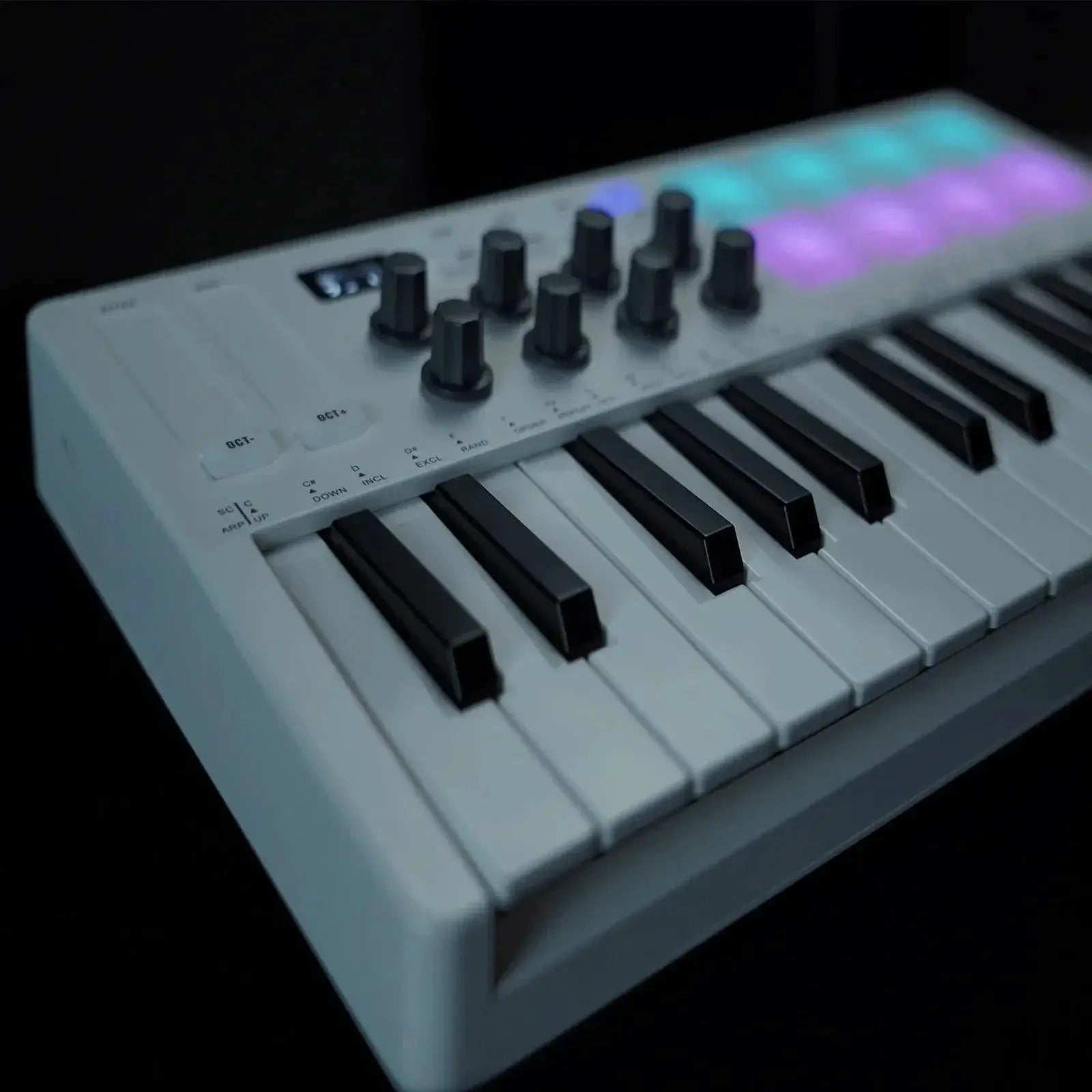 MVAVE USB MIDI Keyboard Controller 25 Keys 8 Drum Pads