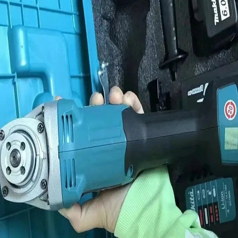 Makita GDA404 18V Brushless Angle Grinder Cutter 6Ah