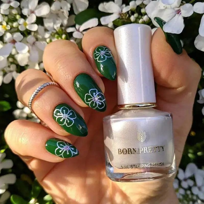 Nail Art Stamping Polish Set With Gold And Silver Accents