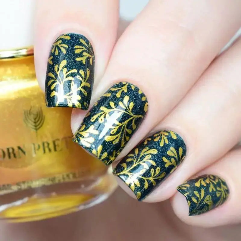 Nail Art Stamping Polish Set With Gold And Silver Accents