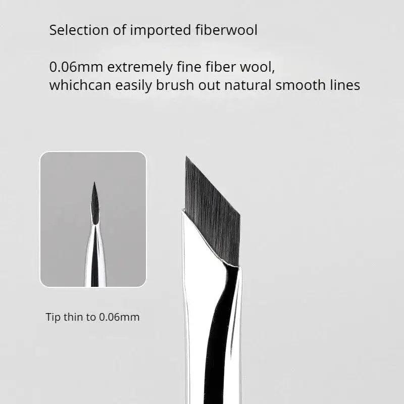 Blade Precision Makeup Brush For Impeccable Eyeliner Brows