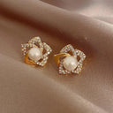 Chic Claw Earrings for Women with Pearls