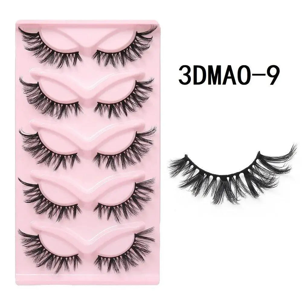 3D Cat Eye Wispy Manga Eyelash Extension Set Natural Look