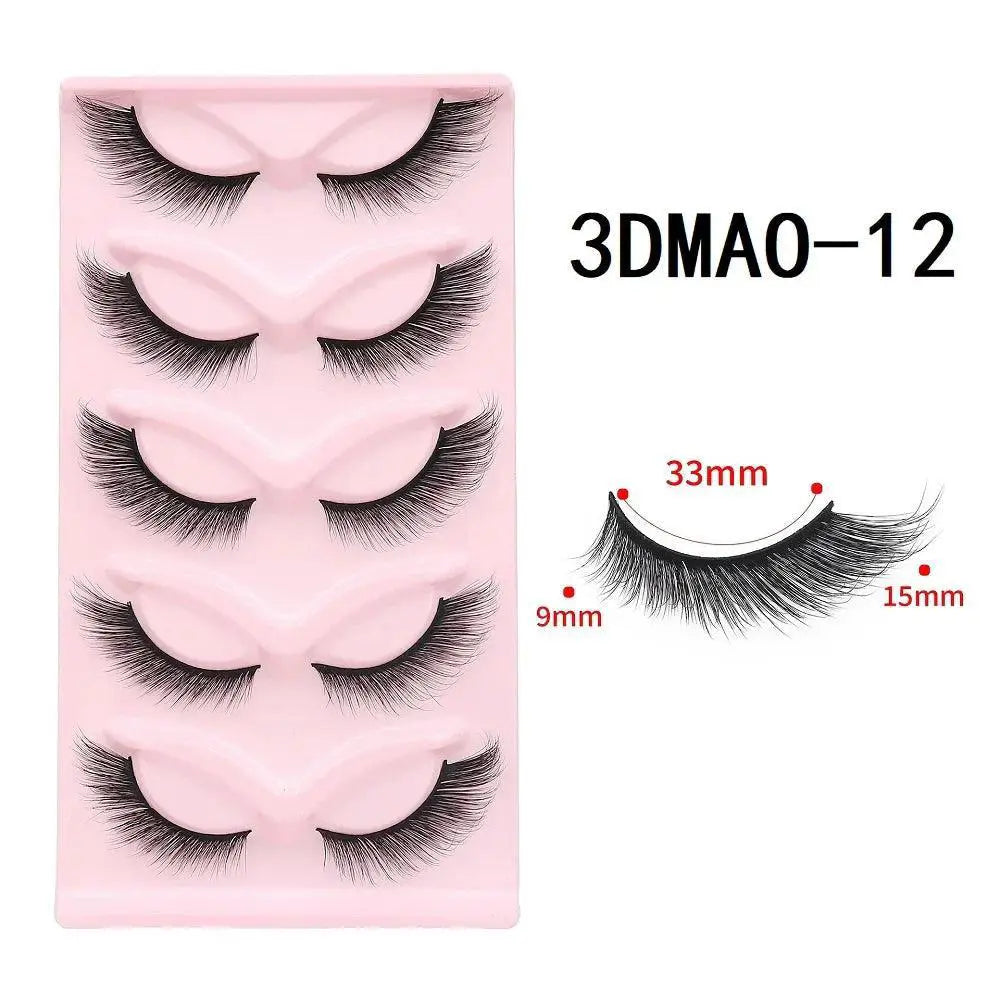 3D Cat Eye Wispy Manga Eyelash Extension Set Natural Look