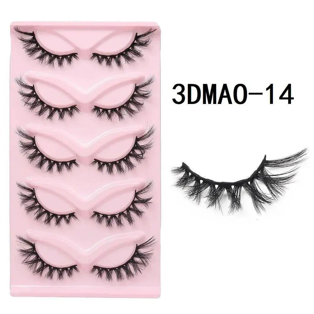 3D Cat Eye Wispy Manga Eyelash Extension Set Natural Look