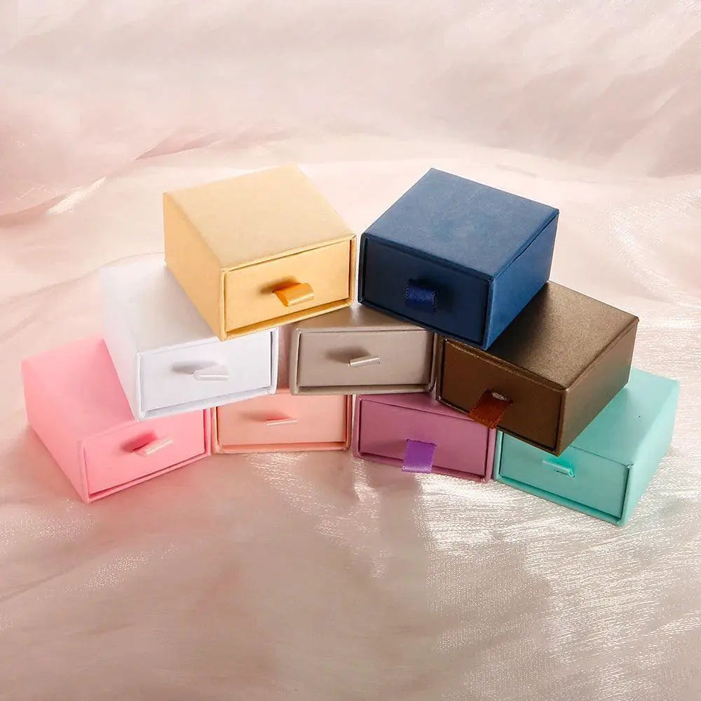 Elegant Velvet Jewelry Gift Box For Luxurious Storage