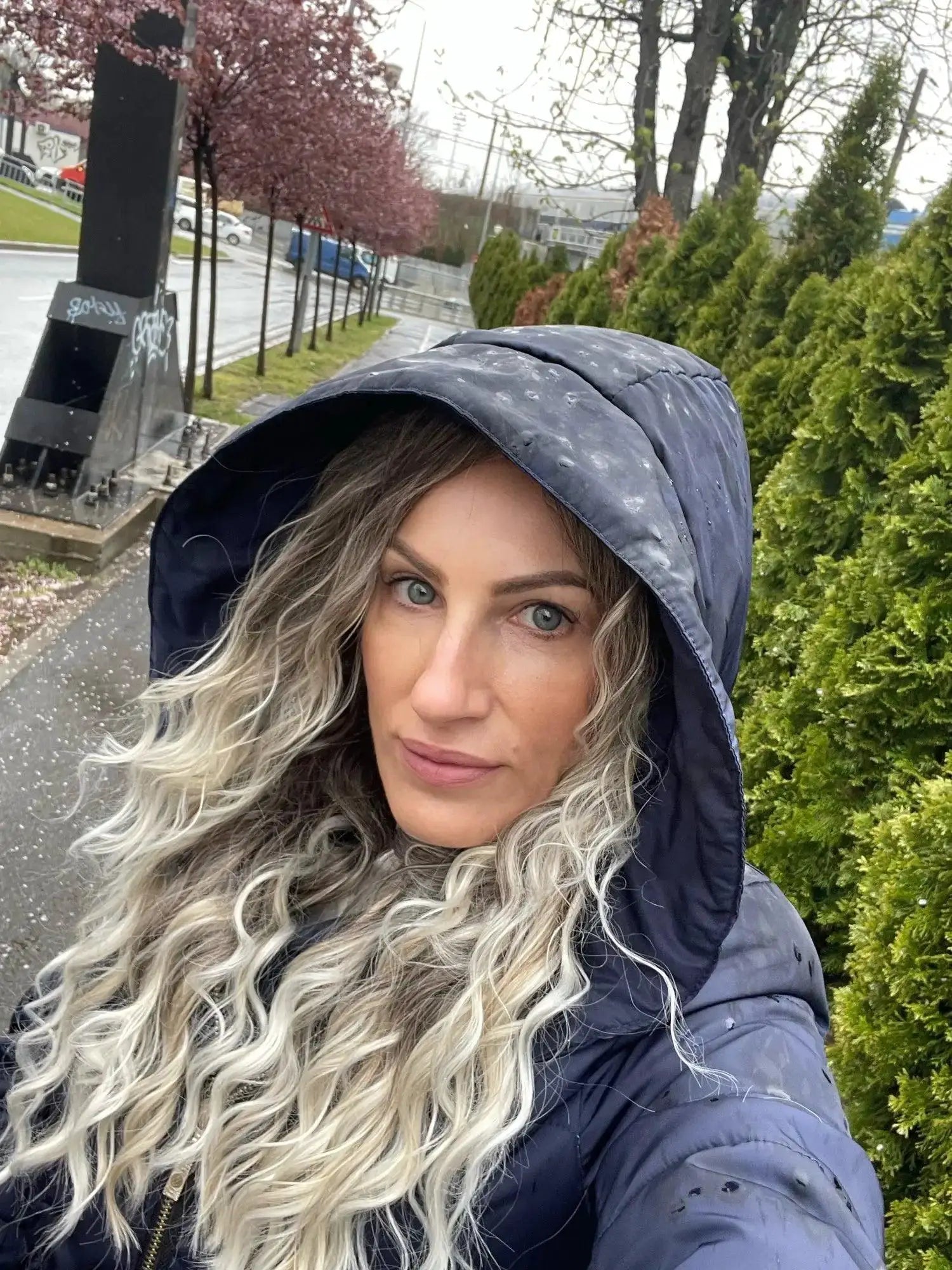 Blonde Ombre Voluminous Curls Wig For Women Hairpiece