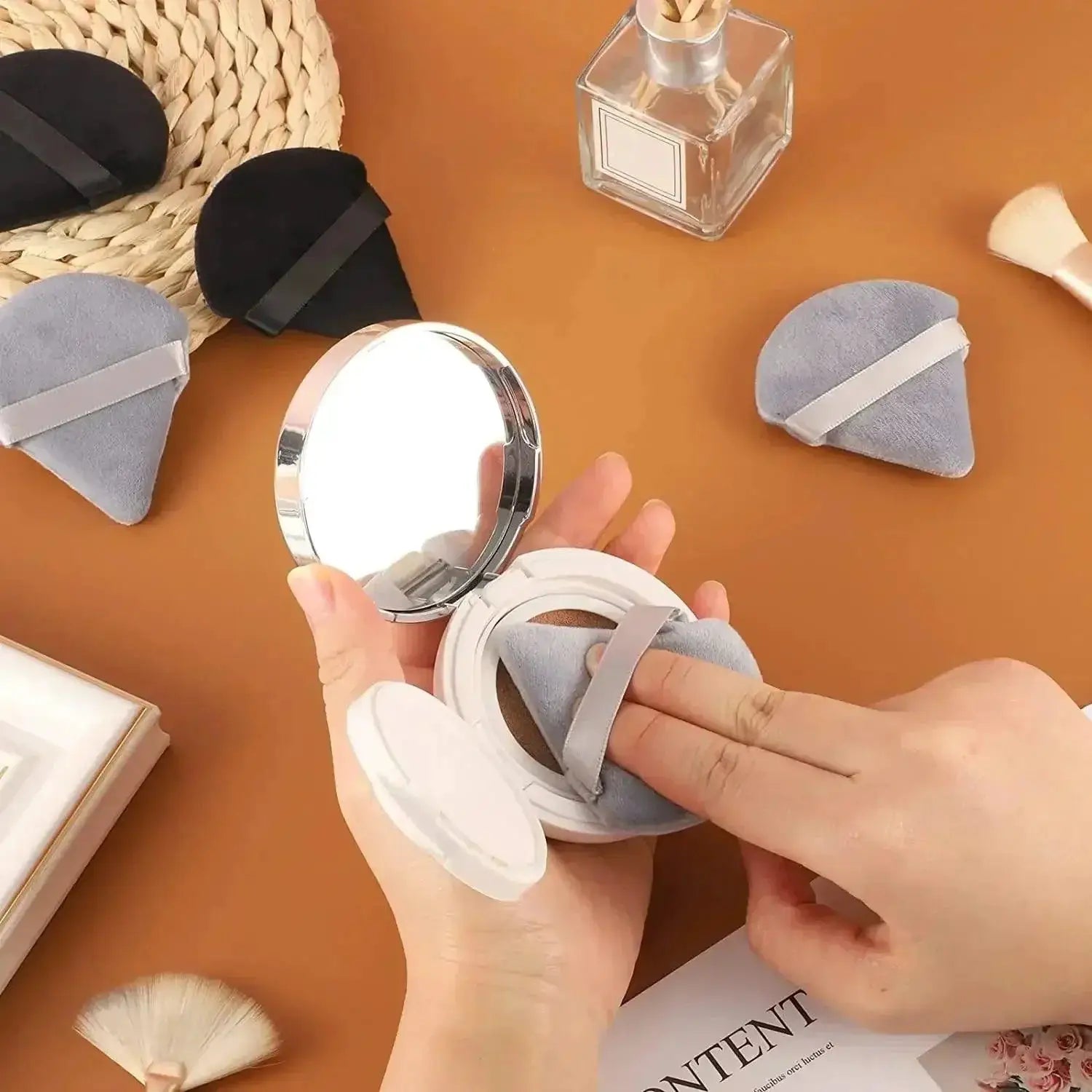 Velvet Triangle Makeup Sponges Flawless Contour Kit