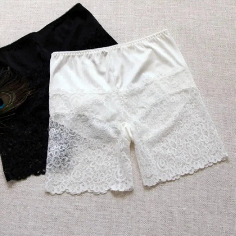 Elegant Black and White Lace Trim for DIY Crafts and Sewing