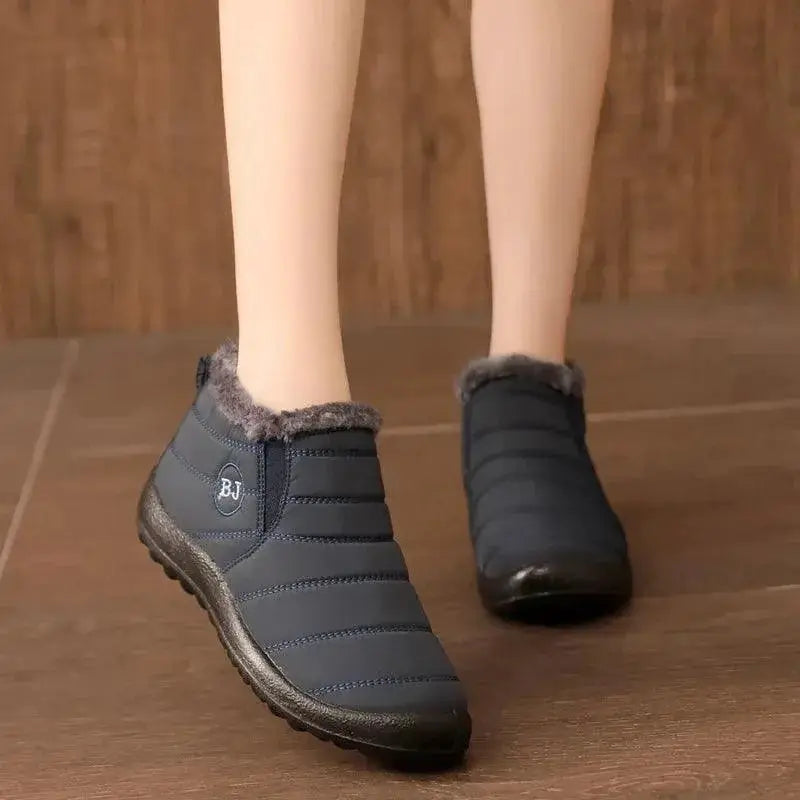 Stay Stylish Women Winter Hiking Snow Boots For Comfort