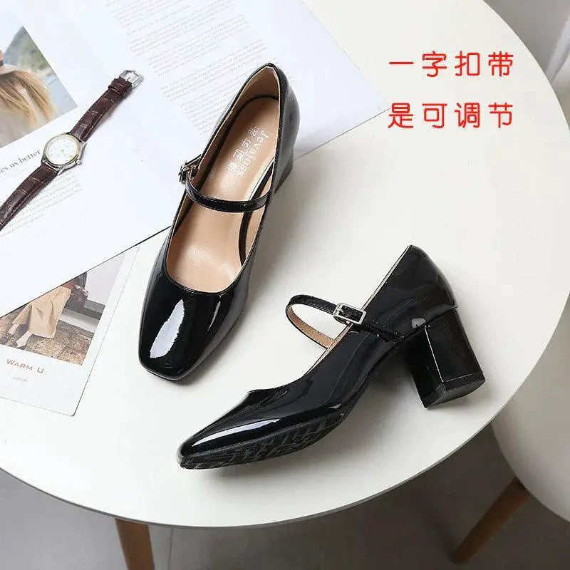 Retro Mary Jane Shoes Vintage Charm and Modern Style