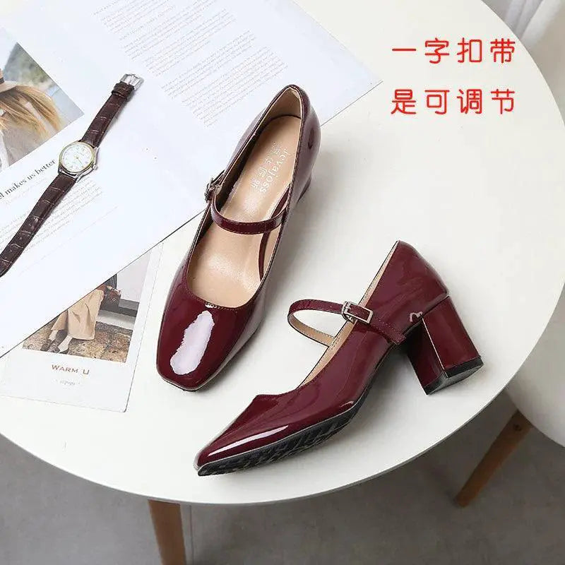Retro Mary Jane Shoes Vintage Charm and Modern Style