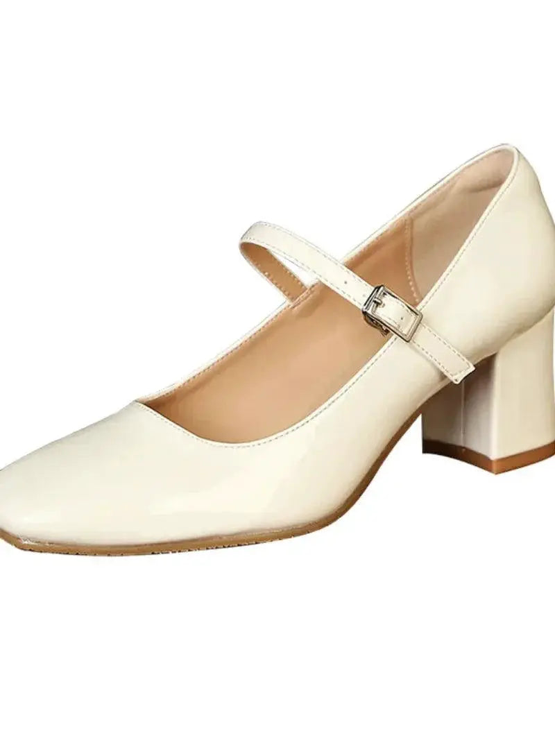 Retro Mary Jane Shoes Vintage Charm and Modern Style
