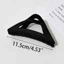 Elegant Black Hair Clip with Korean Letter Detail Design