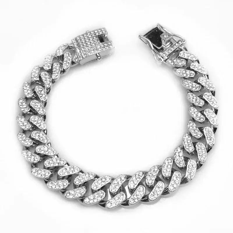 Luxury Diamond Dog Chain Collar For Pets Stylish Design
