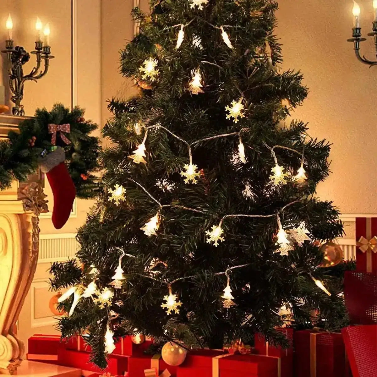 Enchanting Snowflake LED String Lights for Christmas Decor