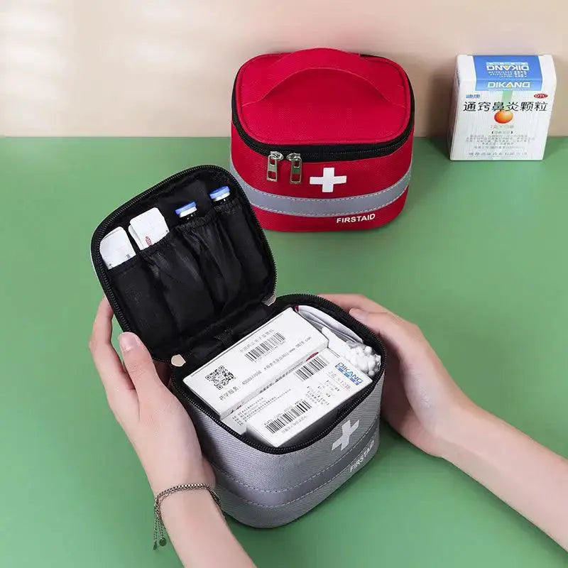 Outdoor First Aid Kit Organizer Portable Rescue Bag Storage