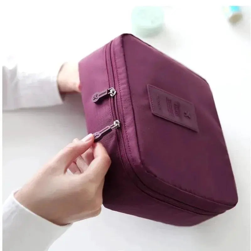 Outdoor Girl Makeup Organizer Waterproof Toiletries Storage Bag