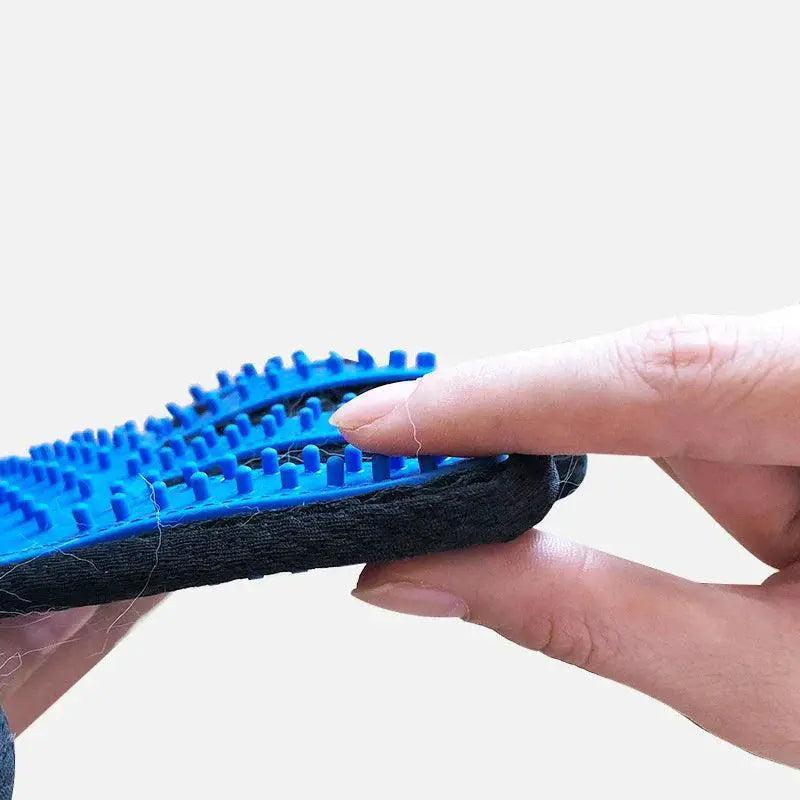 Pet Grooming Glove for Cats and Dogs Deshedding Tool