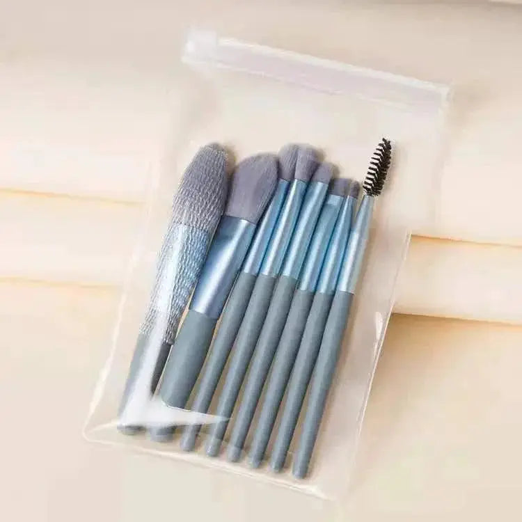 Flawless Makeup Brush Set for Travelers Edition AA — product view