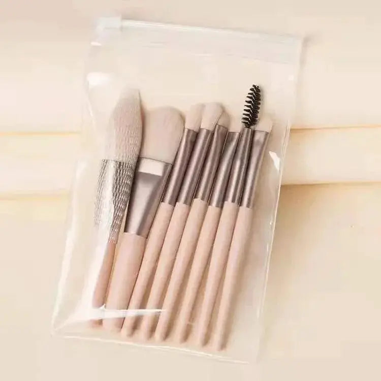 Flawless Makeup Brush Set for Travelers Edition AA — product view