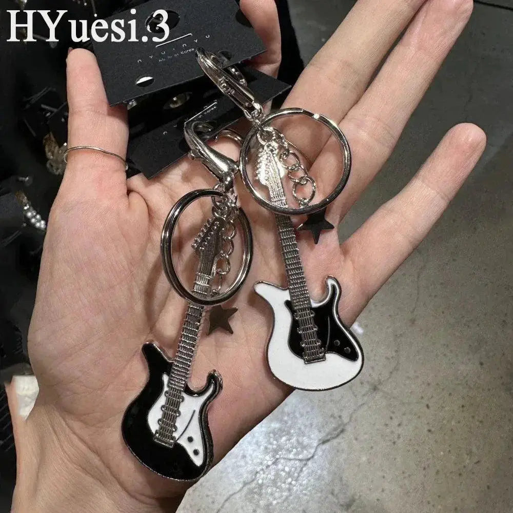 Punk Style Electric Guitar Keychain Vintage Heart Charms